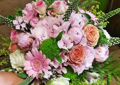 bouquet-fleurs-roses-beafleurs