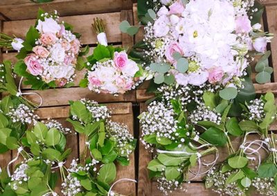 Compositions florales pour un mariage